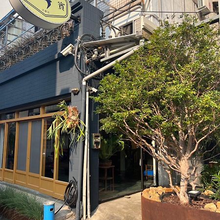 Yan Bin Hotel تاينان المظهر الخارجي الصورة