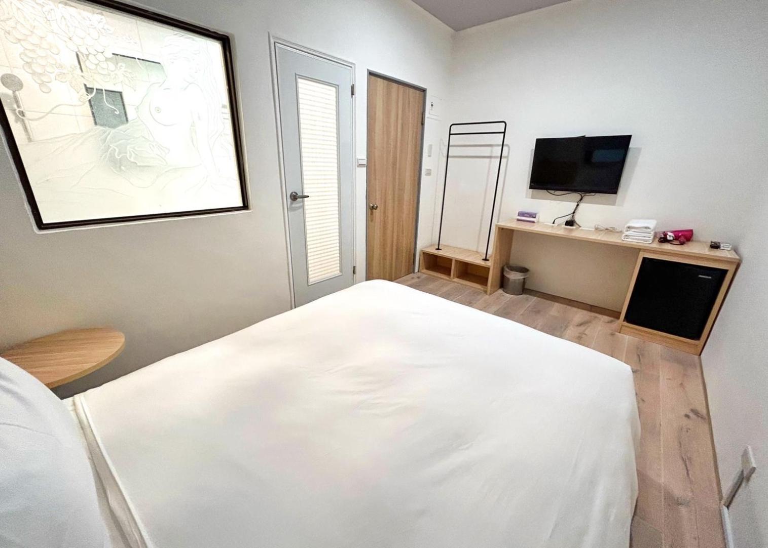 Yan Bin Hotel تاينان المظهر الخارجي الصورة
